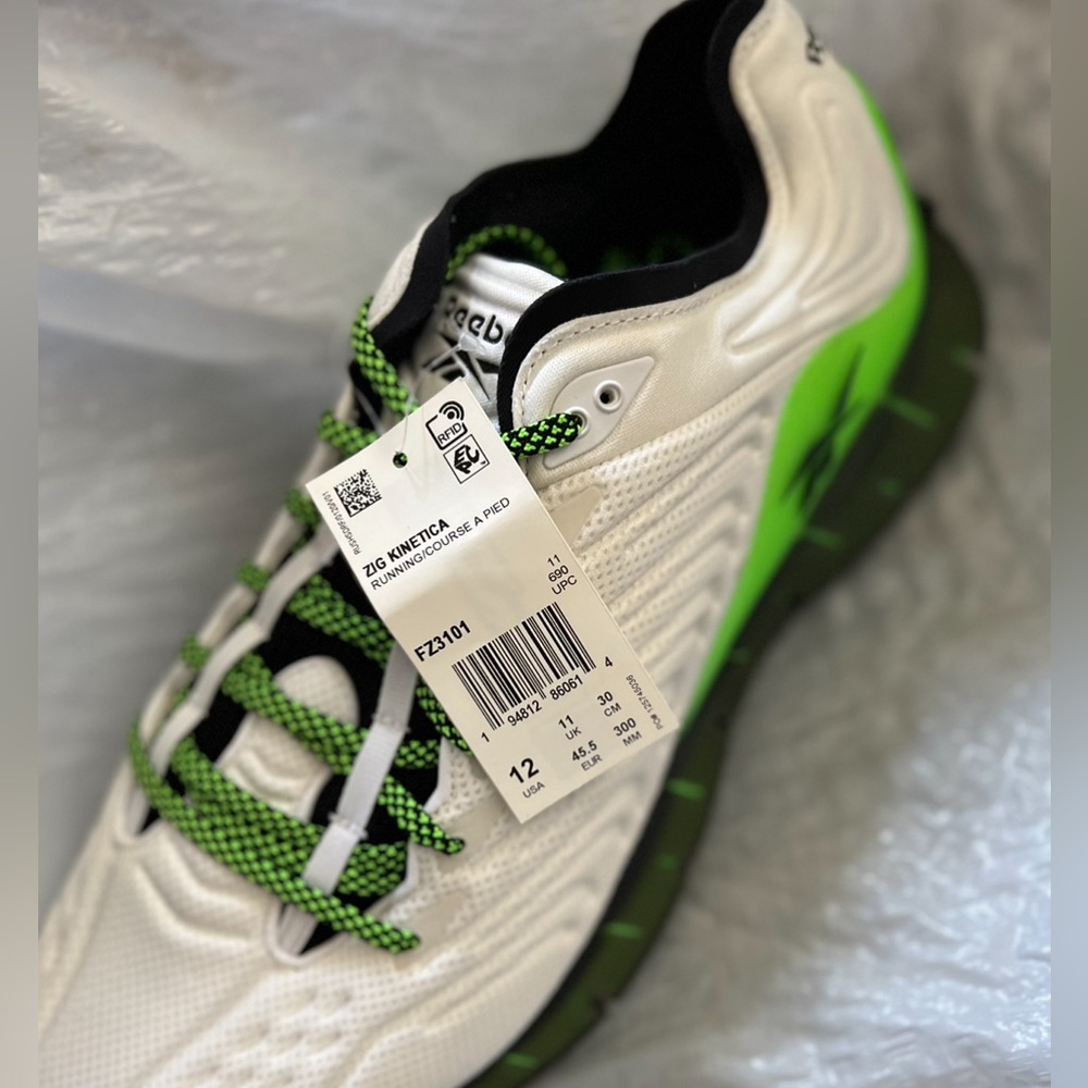 REEBOK ZIG KINETICA FZ3101 WHITE GREEN MEN SHOES SIZE 12